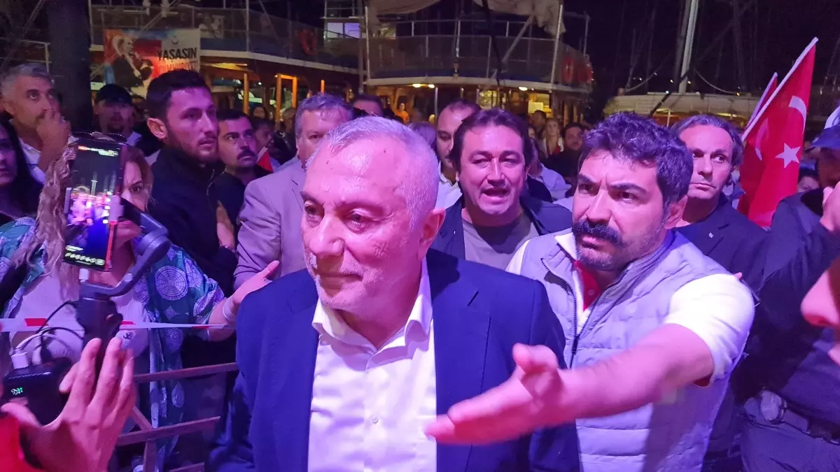 Bodrum’da Cumhuriyet Yürüyüşünde Gerginlik