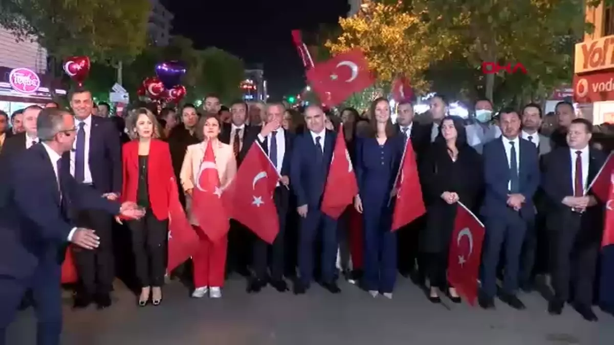 Özgür Özel: Türkiye Dimdik Ayaktadır