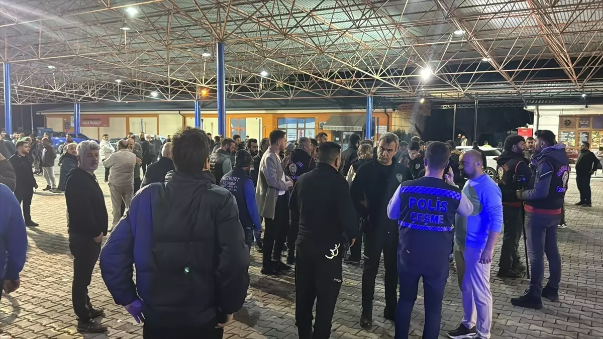 İzmir’de Polis Ekiplerine Saldırı: 3 Yaralı