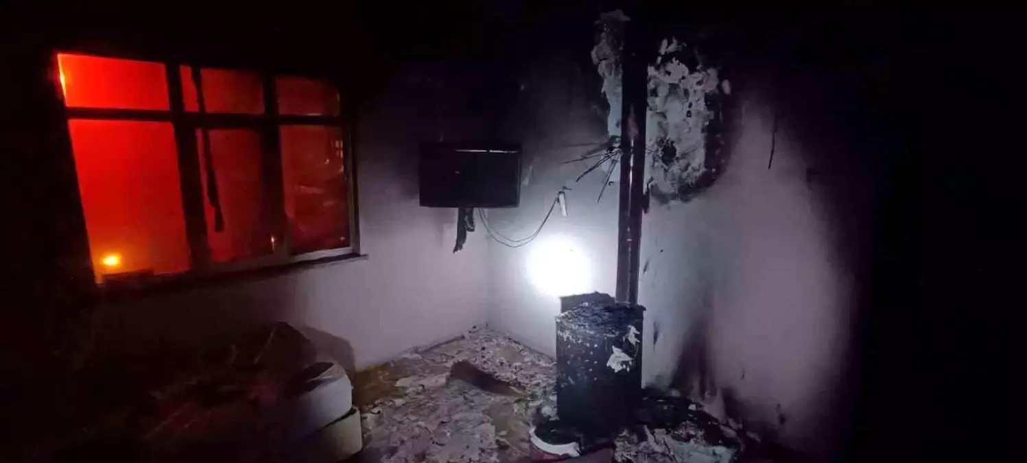 Balıkesir’de İki Kırsal Mahallede Yangın