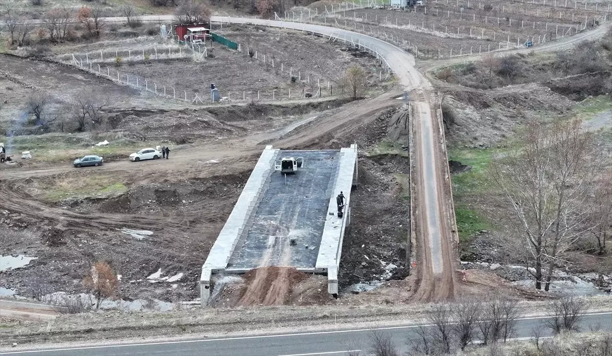 Güdül’de Yeni Köprü İnşaatı Devam Ediyor
