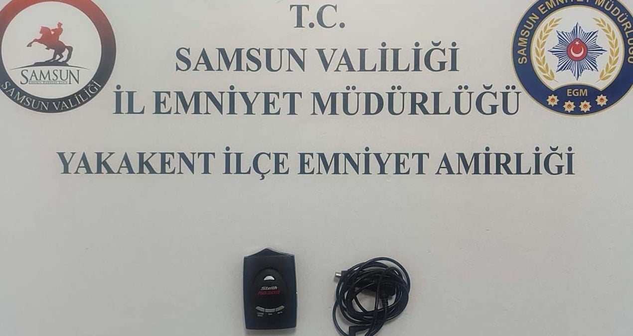 Polisin şüphelendiği araçtan radar tespit cihazı bulundu